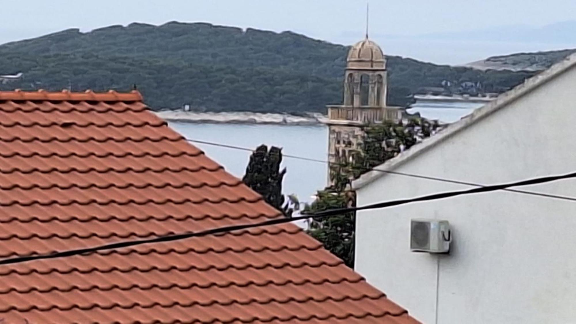 Teo 1 Hvar Town