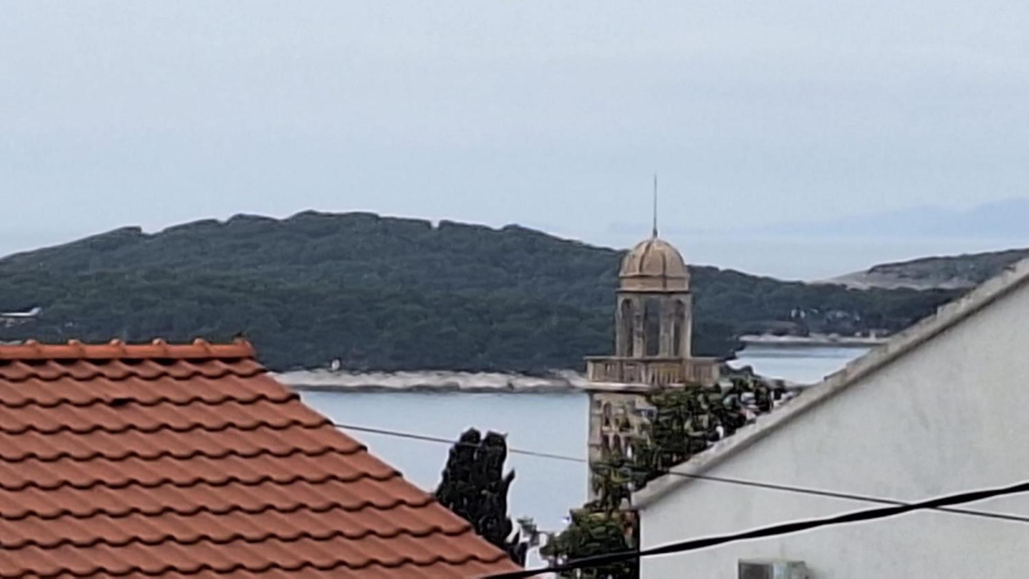 Teo 1 3* Hvar Town